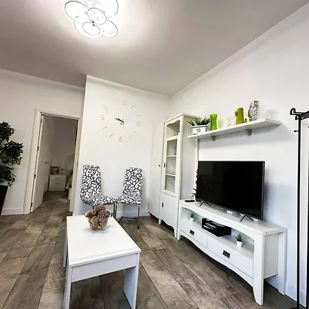 A8 - En La Carihuela, 2 Dormitorios, Wifi, A 100 Metros De La Playa Apartman *