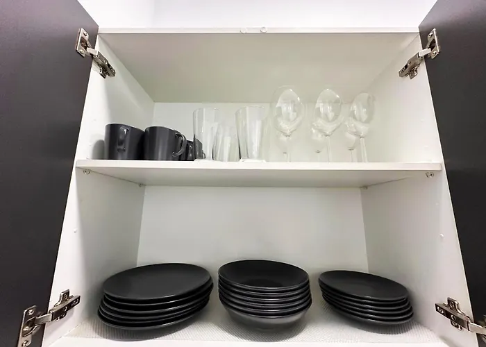 Apartamento A8 - En La Carihuela, 2 Dormitorios, Wifi, A 100 Metros De La Playa