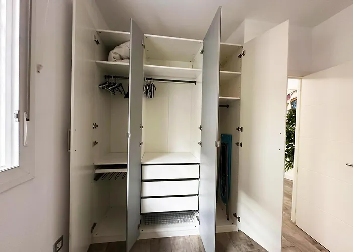 A8 - En La Carihuela, 2 Dormitorios, Wifi, A 100 Metros De La Playa * Torremolinos