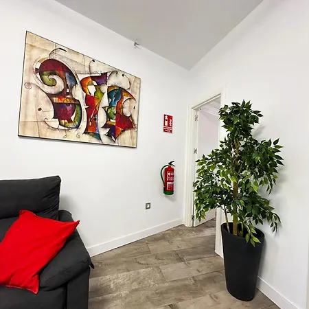 A8 - En La Carihuela, 2 Dormitorios, Wifi, A 100 Metros De La Playa *